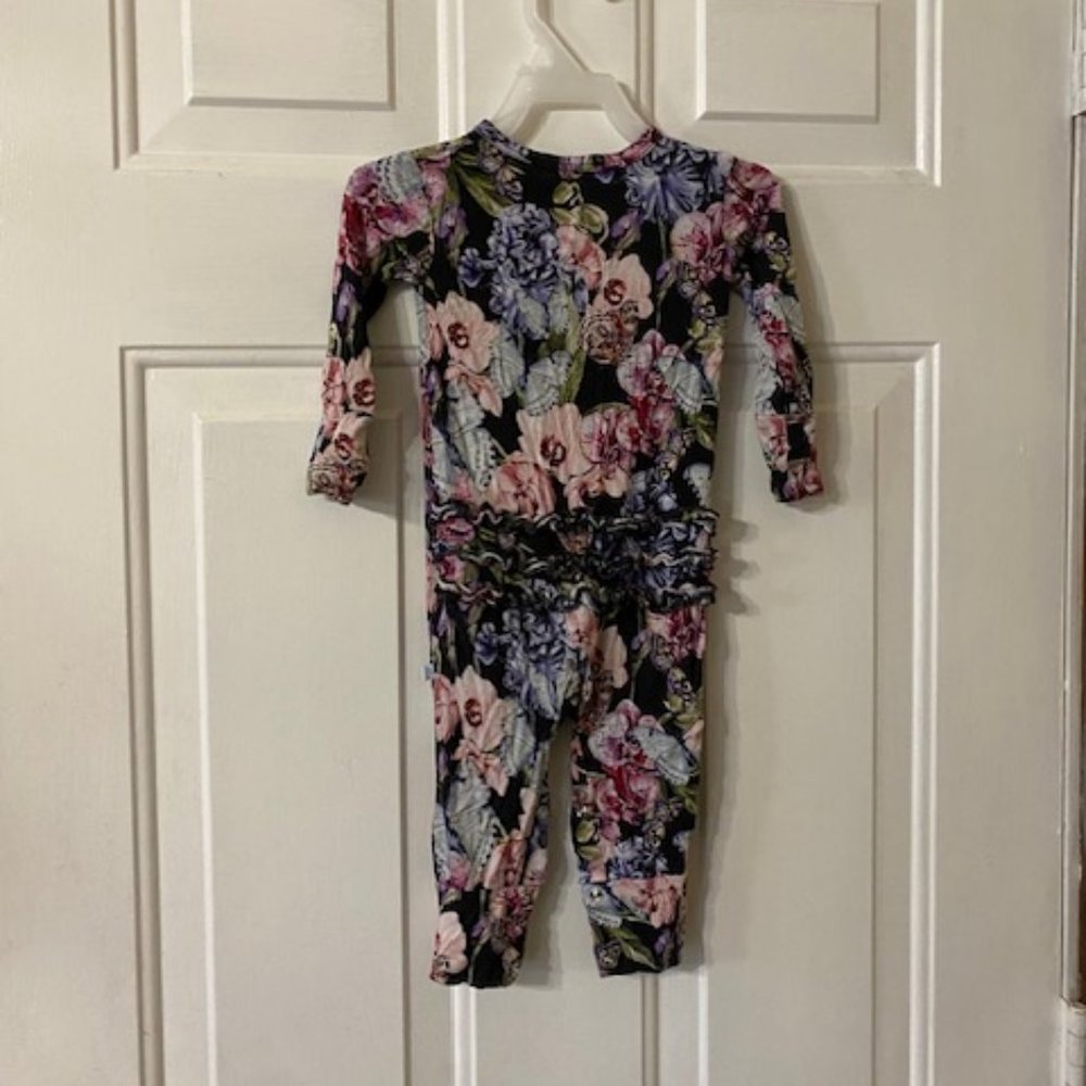 LS Henly onesie ruffle butt